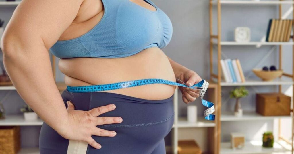 Crianças em atividade física ao ar livre, representando a luta contra a obesidade infantil no Brasil