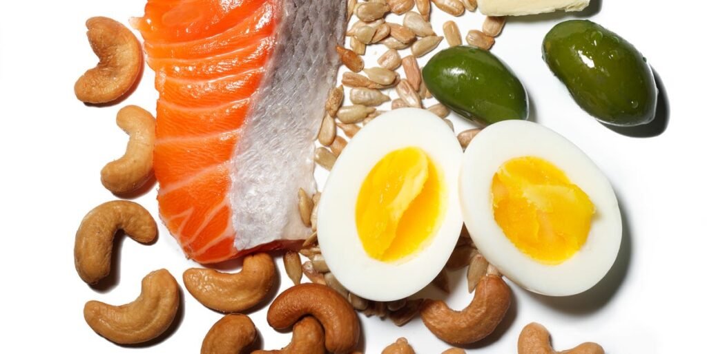 Comparação entre dietas Keto e Atkins para perda de peso